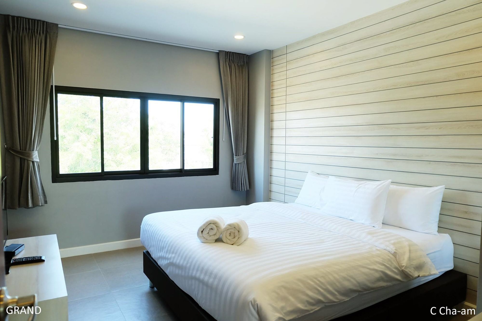 C Cha-Am Hotel Ngoại thất bức ảnh